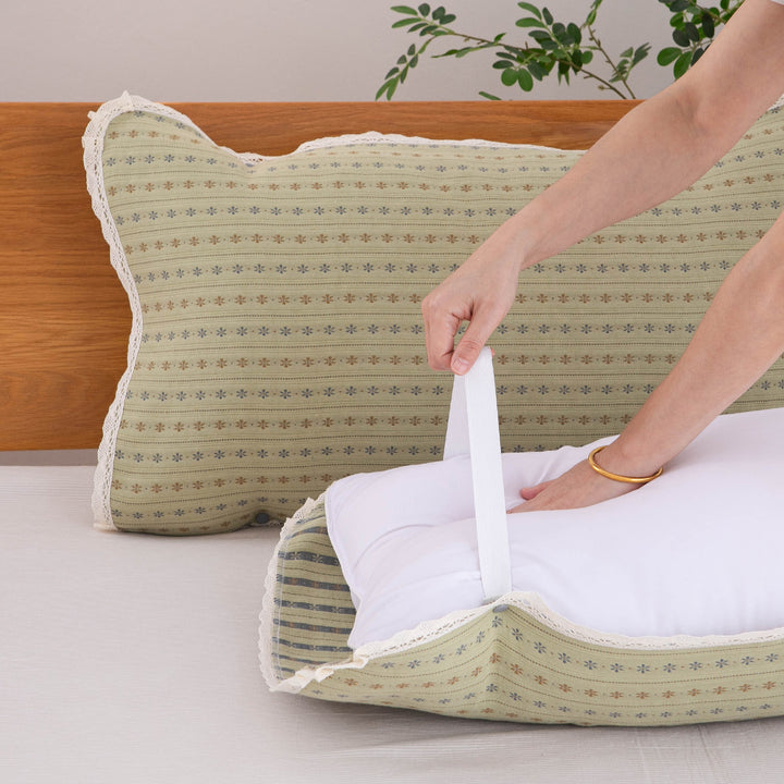 Ladies ergonomic pillow with removable cover Bowlift