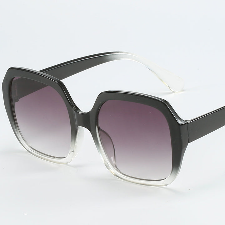 Women's Fashion Oversized Sunglasses with Extravagant Leopard Details Bowlift