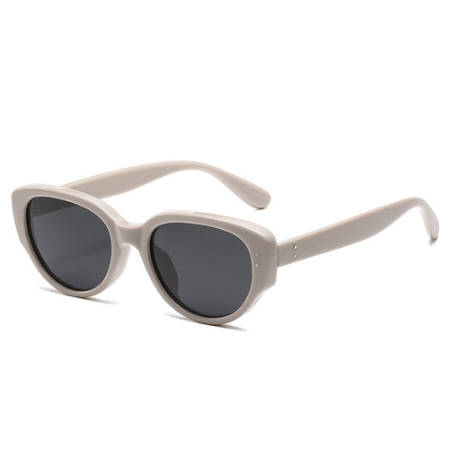 Vintage-inspired Oversized Sunglasses
