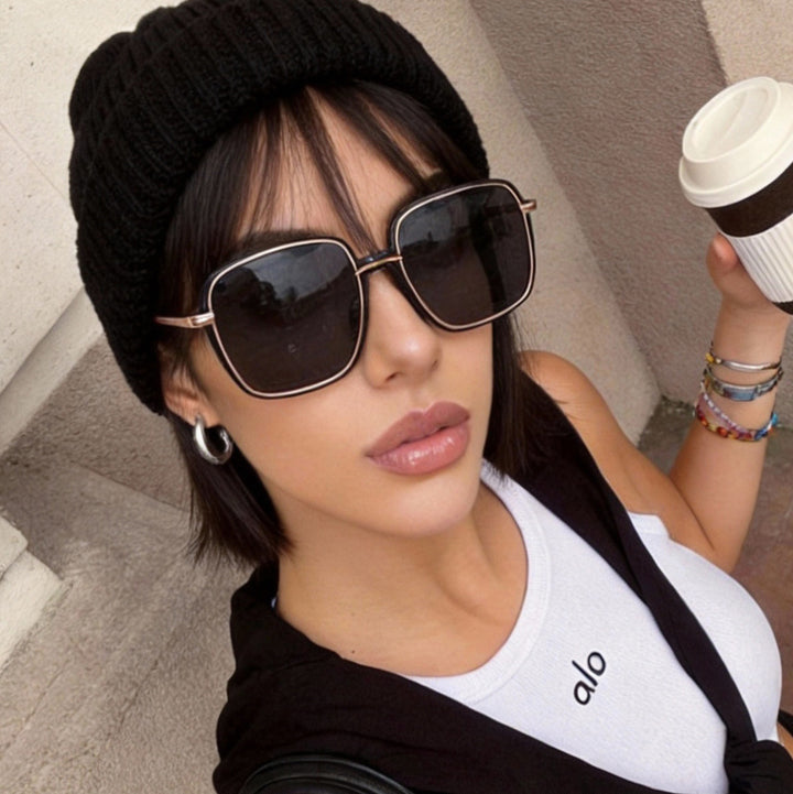 Women's square sunglasses with high-quality plastic frame and UV protection Bowlift