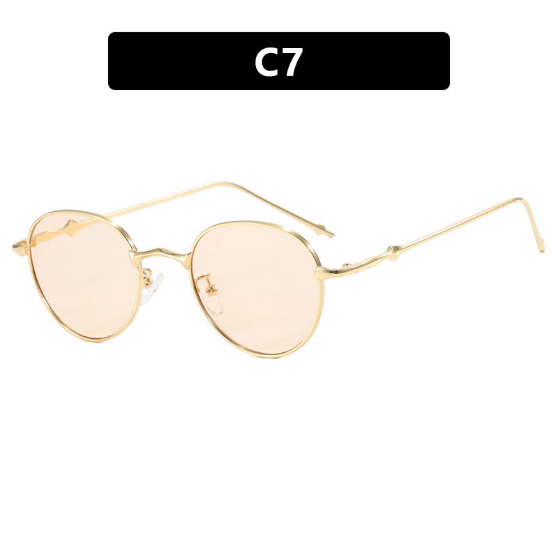 Ladies elegant sunglasses in fashionable oval design Bowlift