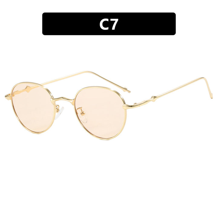 Ladies elegant sunglasses in fashionable oval design Bowlift