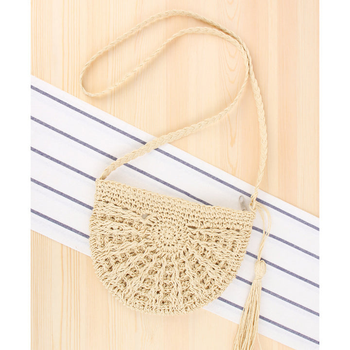 Macrame Crossbody Bag in Crescent Moon Design Bowlift