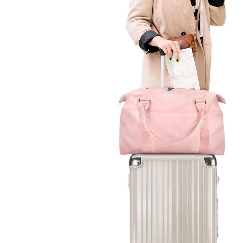 Robust Sport and Travel Bag with Practical Compartments Bowlift