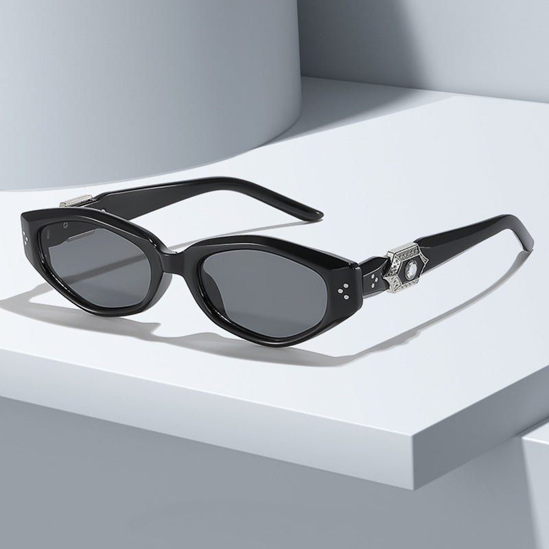 Statement Cat Eye Sunglasses Bowlift