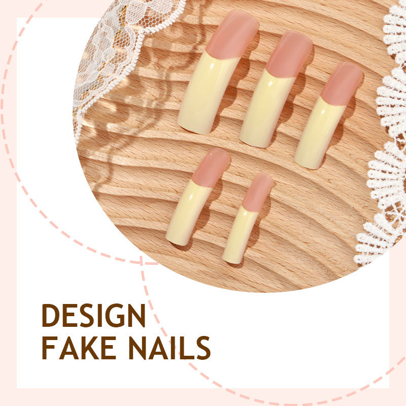 Nail set with elegant French tips Bowlift