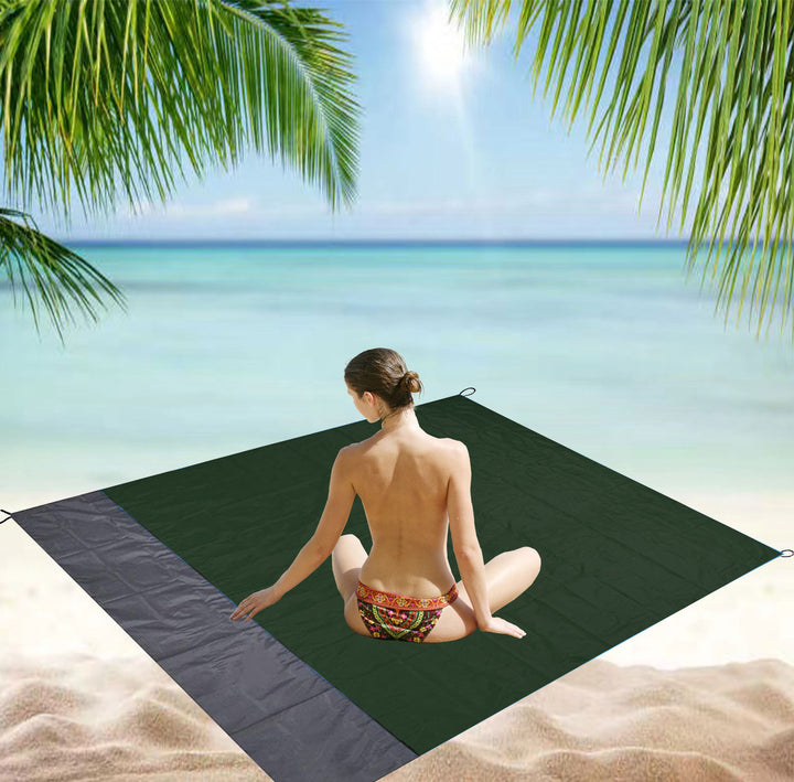 WoOutdoor Waterproof Beach Blanket Bowlift