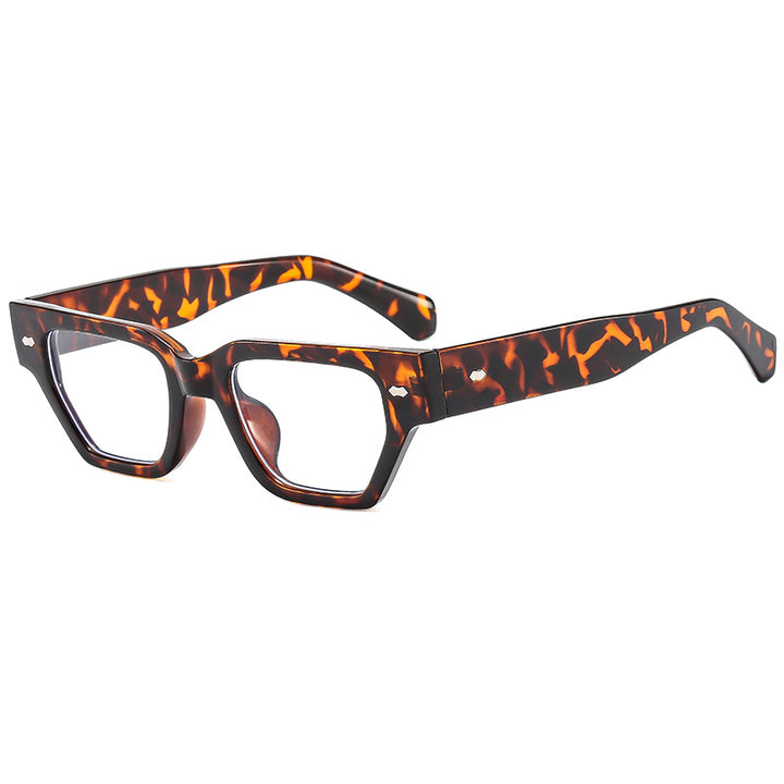 Women’s sunglasses in modern, geometric design with glare-free lenses Bowlift