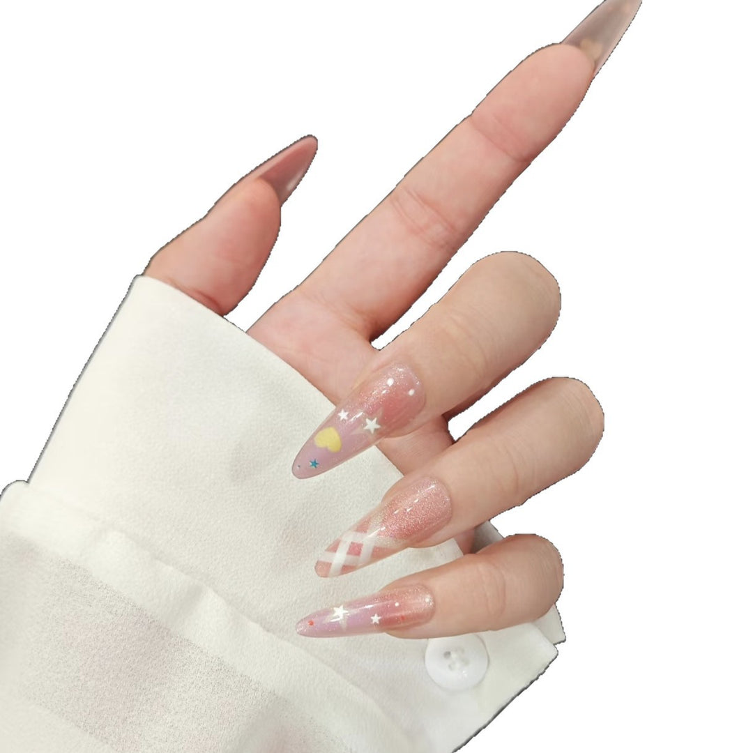 Playful art nails with shimmering designs and 3D applications Bowlift