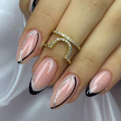 Glamorous nail extensions with elegant lace design Bowlift