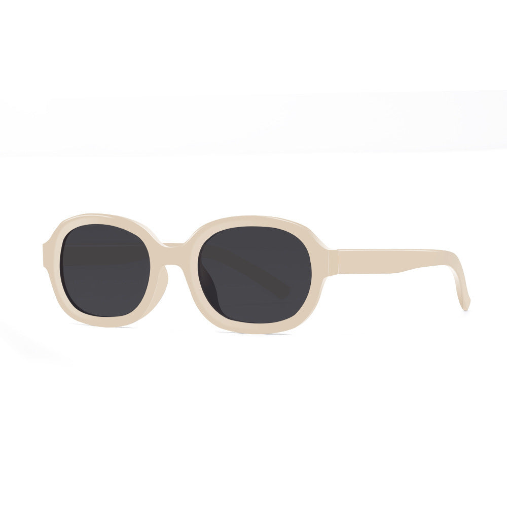 Women's stylish sunglasses in modern oval design Bowlift