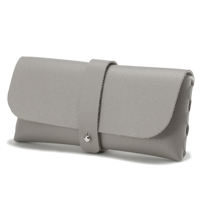 Chic Minimalist Leather Wallet Bowlift