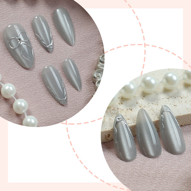 Stylish Press-On Nail Set with Elegant Silver Accents Bowlift