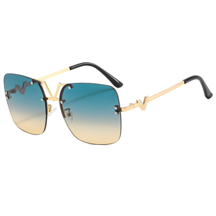 Women's fashionable sunglasses in stylish square design Bowlift