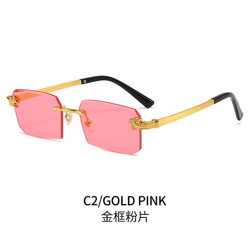 Ladies Fashion Sunglasses with Faceted Frame and Luxurious Accents Bowlift