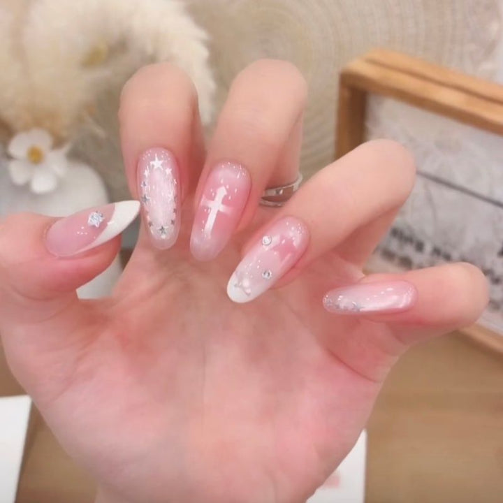 Artistic Floral-Embellished Press-On Nail Art Bowlift