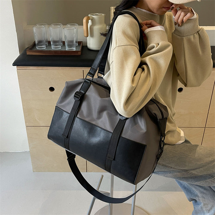 Fashion-Forward Structured Travel Duffle Bag Bowlift