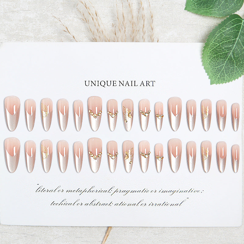 Glamorous art nails with elegant golden details Bowlift