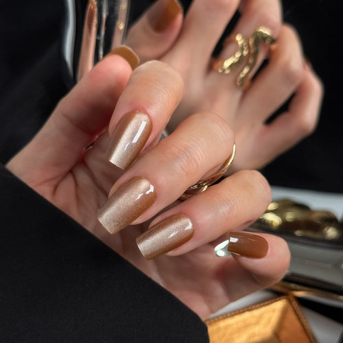 Elegant artificial nails with gentle ombre finish Bowlift