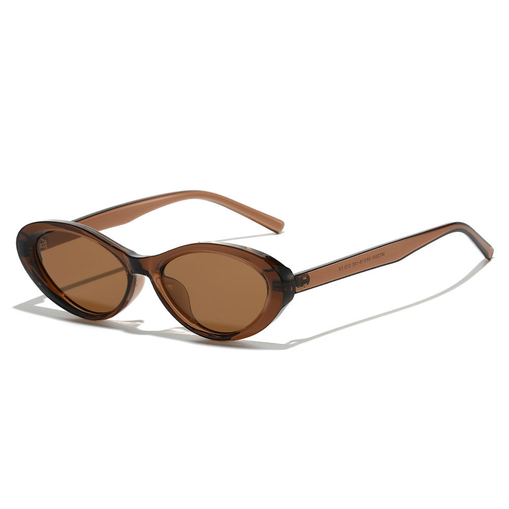 Retro-Inspired Bold Cat-Eye Sunglasses Bowlift