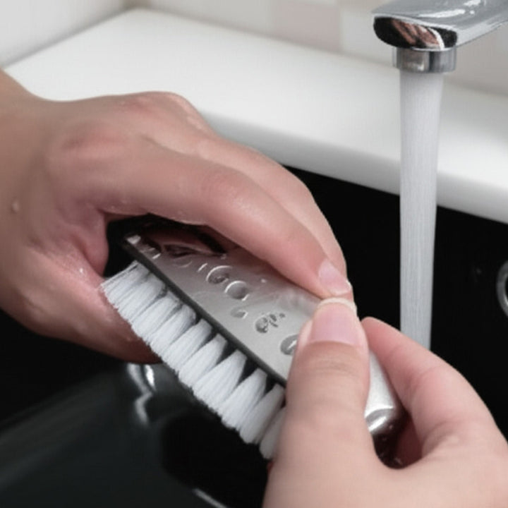 Multifunctional cleaning brush with ergonomic handle Bowlift