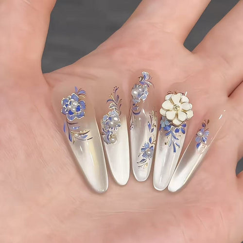 Elegant Floral Nail Art Tips Bowlift
