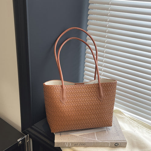 Textured Woven Shopping Tote