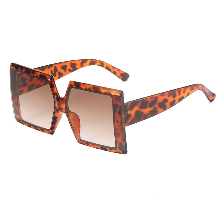 Ladies oversized sunglasses with trendy leopard print Bowlift