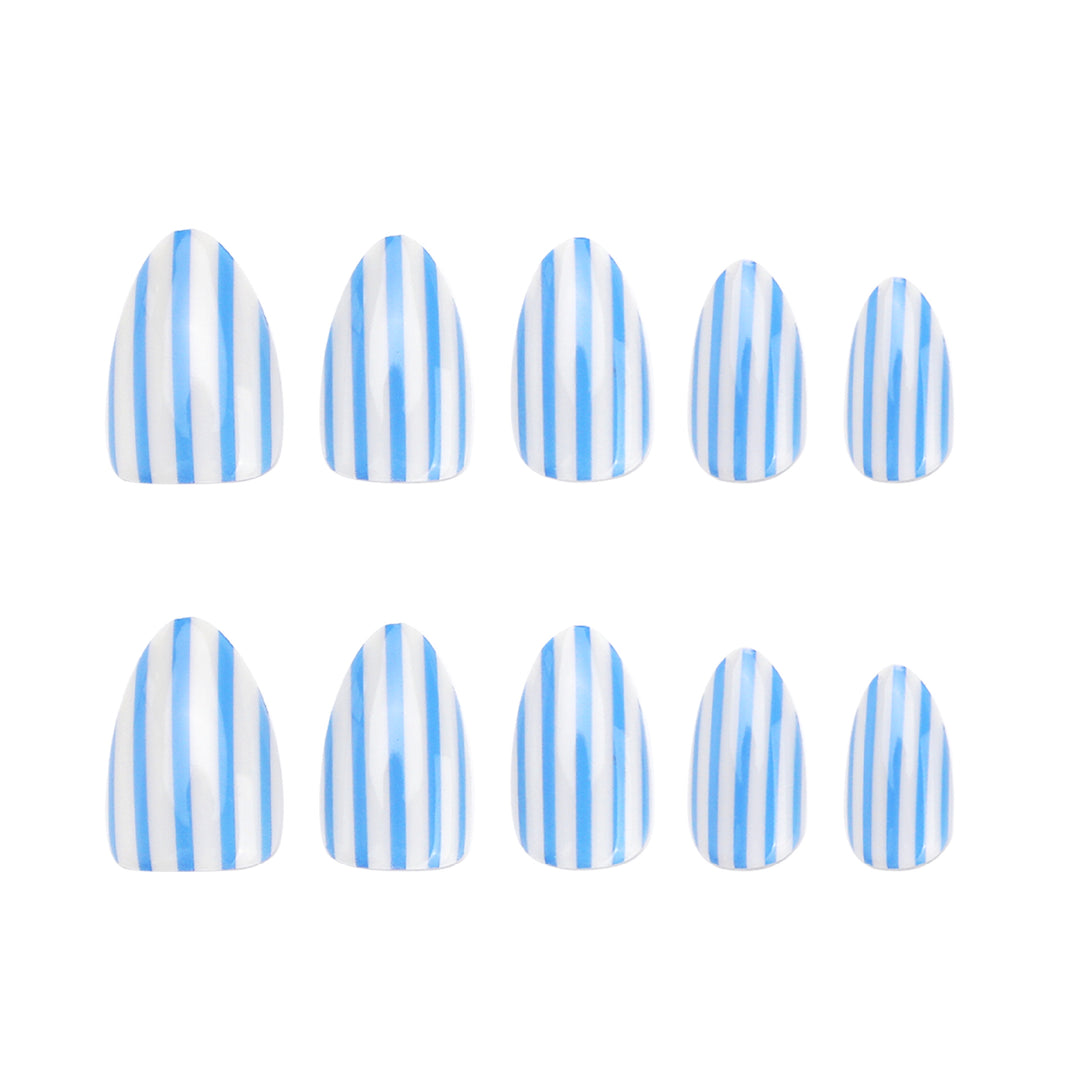 Artful nail art with maritime striped pattern Bowlift