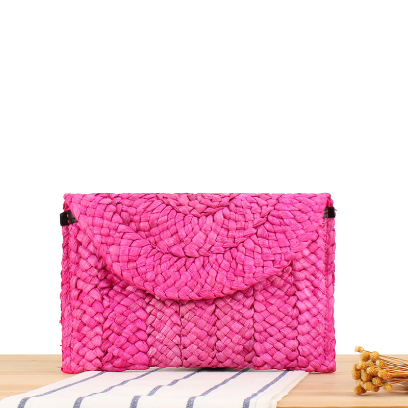 Clutch Made of Handmade Basket Weave Bowlift