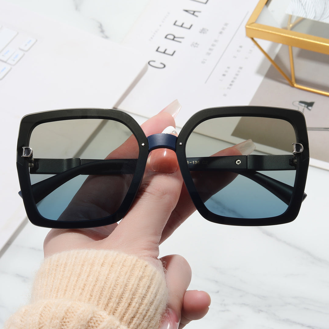 Women's Sunglasses Bowlift