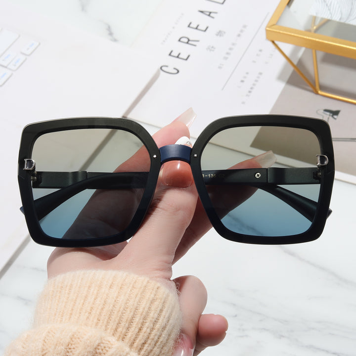Women's Sunglasses Bowlift