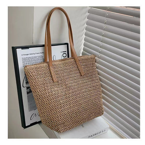 Elegant Bast bag with High-Quality Leather Handles Bowlift