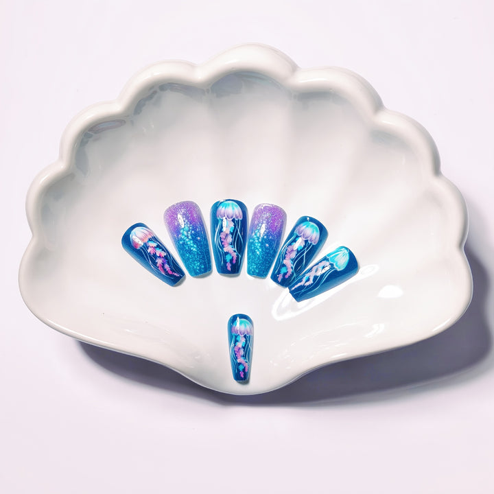 Jellyfish Themed Nail Art Bowlift
