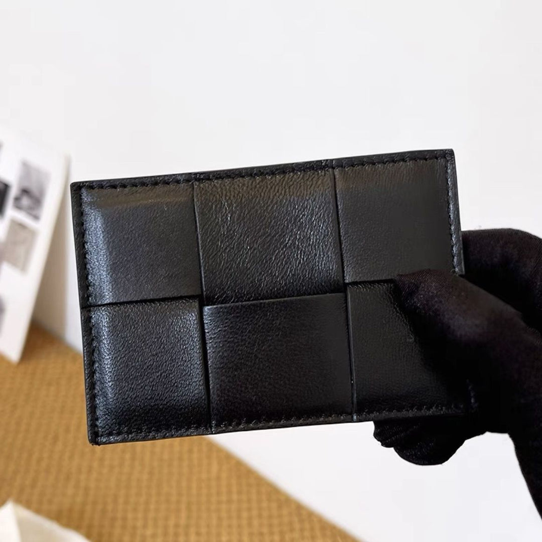 Premium Leather Textured Cardholder Bowlift