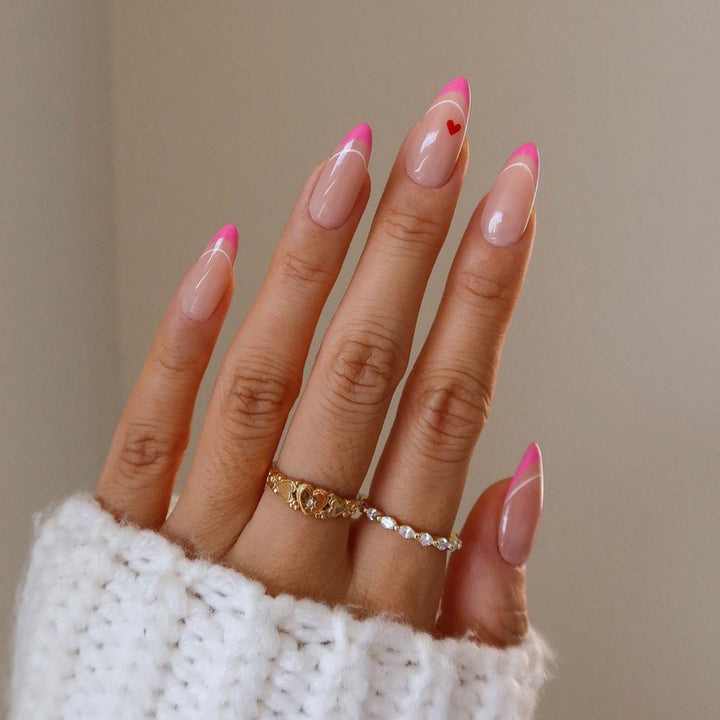 Artificial nail set with elegant French tips Bowlift