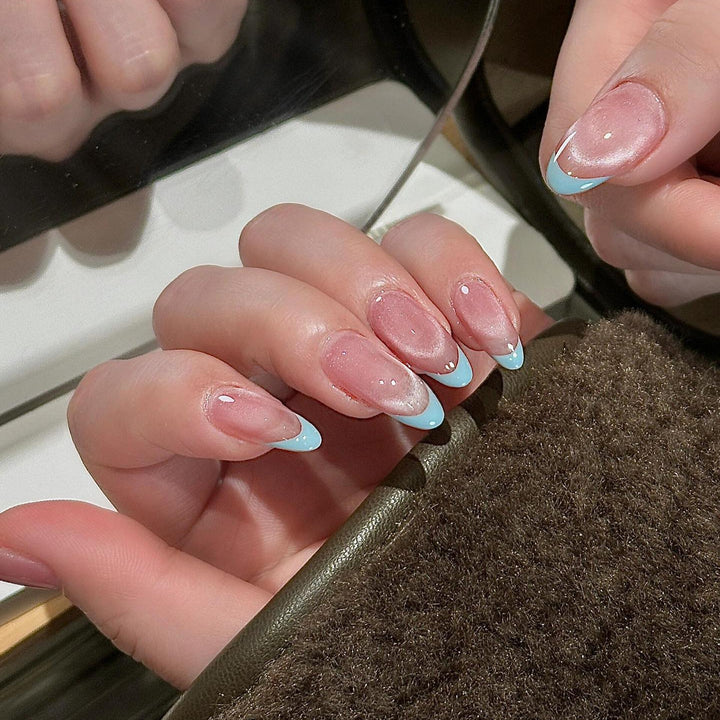 Artificial nails with elegant tip design Bowlift
