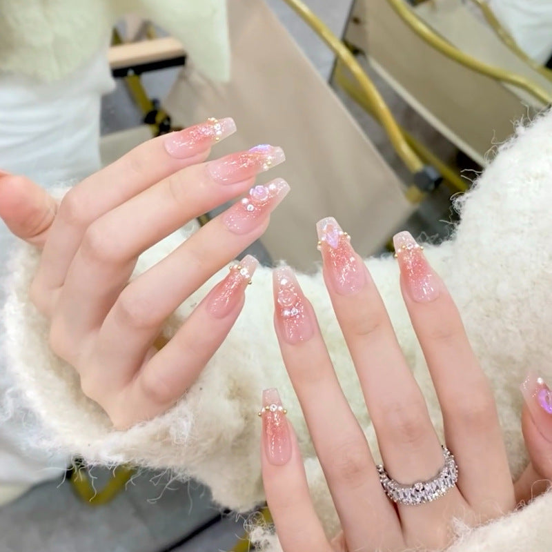 Elegant artificial nails with floral accents Bowlift