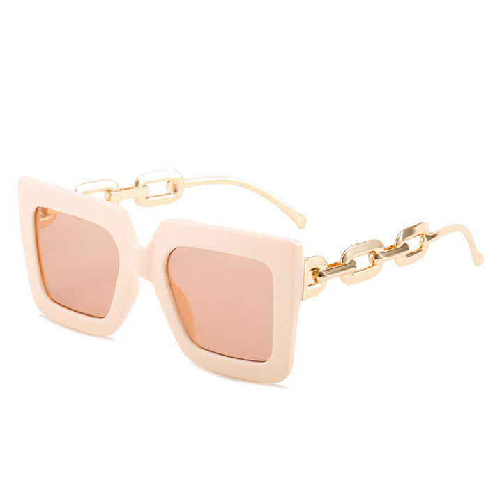 Women Cat-Eye Sunglasses with Luxurious Design and Chain Frame Bowlift