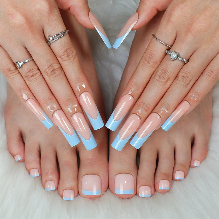 Stylish Press-On Nail Set with Elegant French Tip Design Bowlift