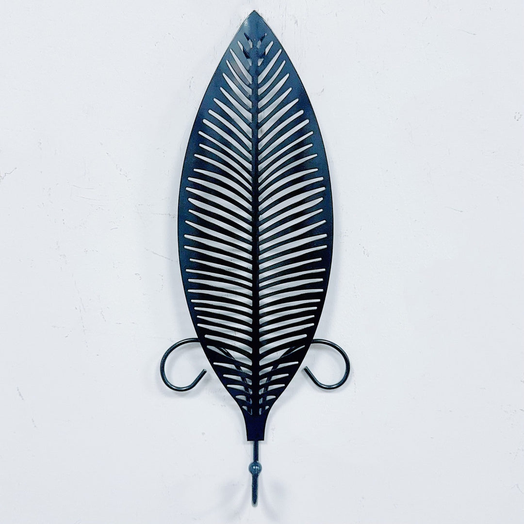 Decorative Metal Wall Hook Bowlift