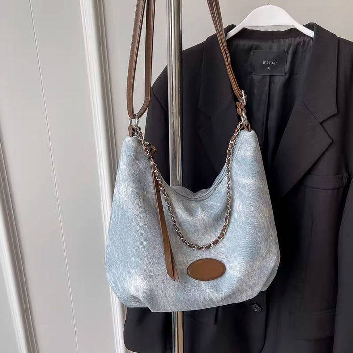 Casual Chic Handbag Bowlift