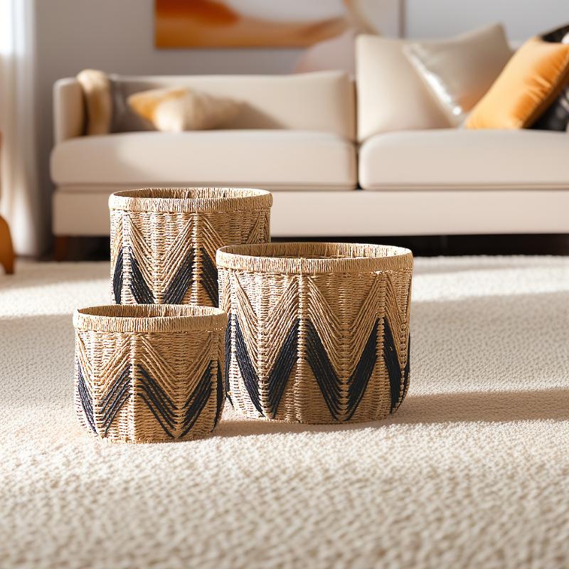 Handwoven storage basket made of natural materials Bowlift