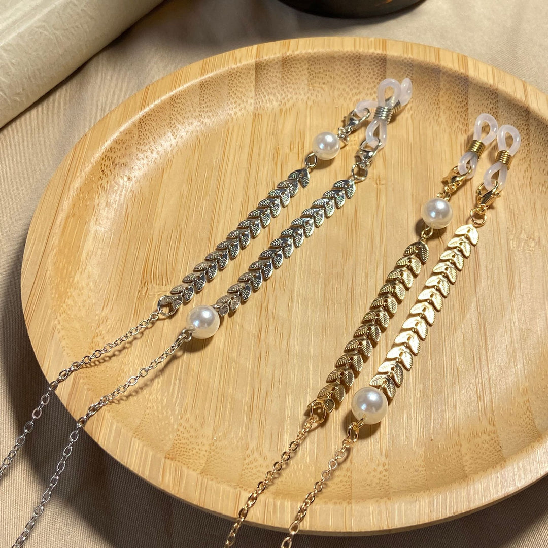 Fashionable glasses holder chain with good grip Bowlift