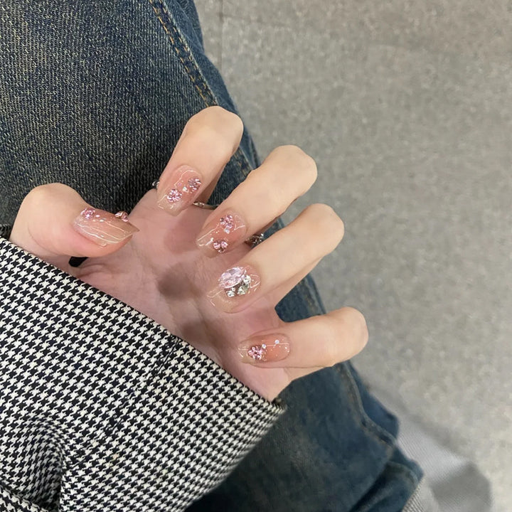 Ombre Press-On Nails with Glossy Finish Bowlift
