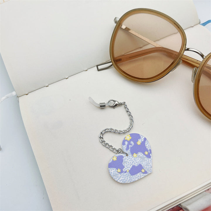Heart-Designed Eyewear Chain Holder Bowlift