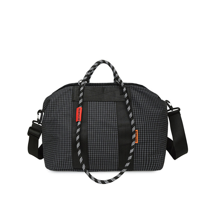 Stylish sports bag with adjustable shoulder strap Bowlift