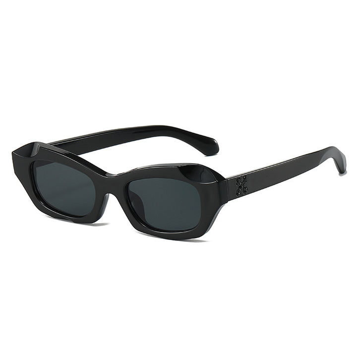 Women’s fashionable sunglasses in innovative design Bowlift