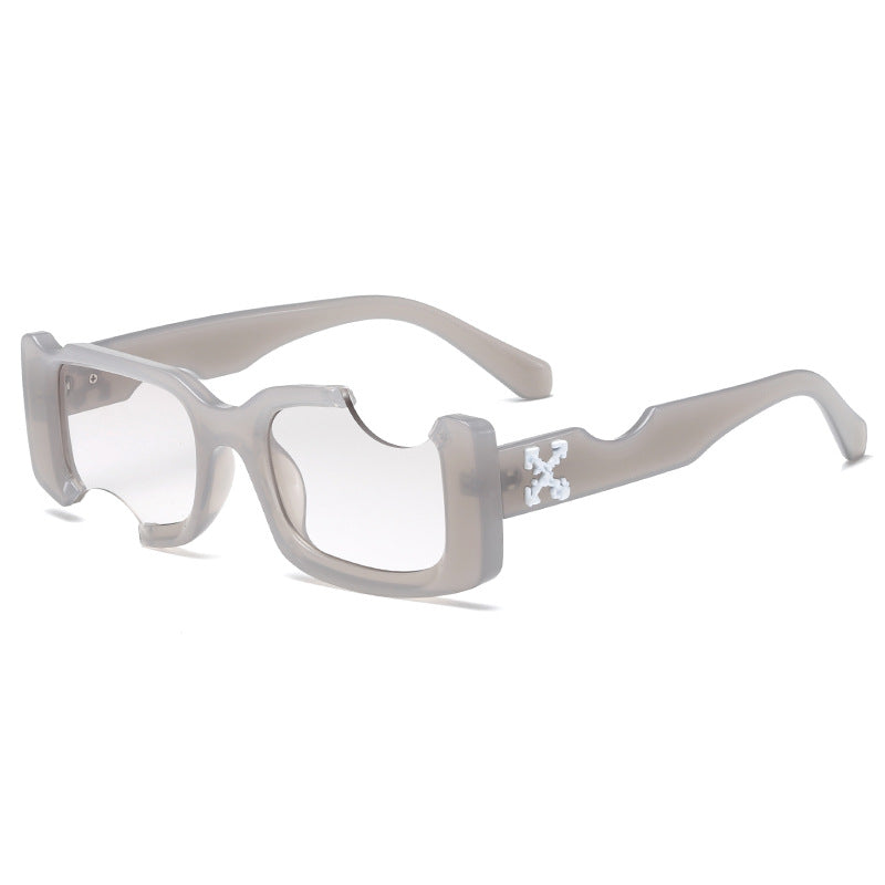 Ladies fashionable goggles in unique futuristic design Bowlift