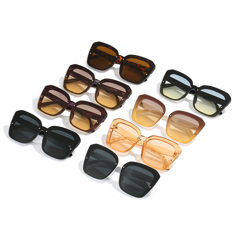 Women's oversized square sunglasses with sophisticated frame Bowlift